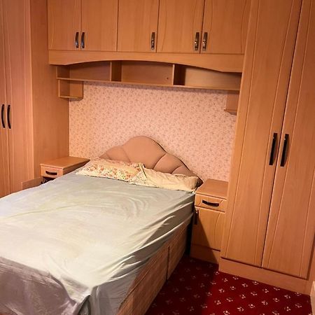 Whitby Road House Διαμέρισμα Canvey Island Εξωτερικό φωτογραφία